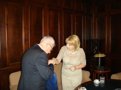 Predsednica Narodne skupštine prof. dr Slavica Đukić – Dejanović primila je u oproštajnu posetu ambasadora Rumunije Nj. E. Jona Makoveja (Ion Macovei).
